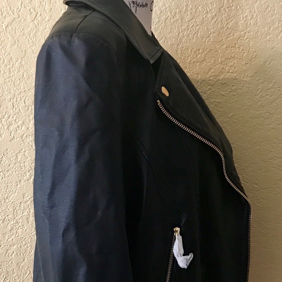 Free People -Modern Vegan Bomber Jacket - Picture 4 of 6